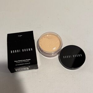 Bobbi Brown Sheer Finish Loose Powder - Tan